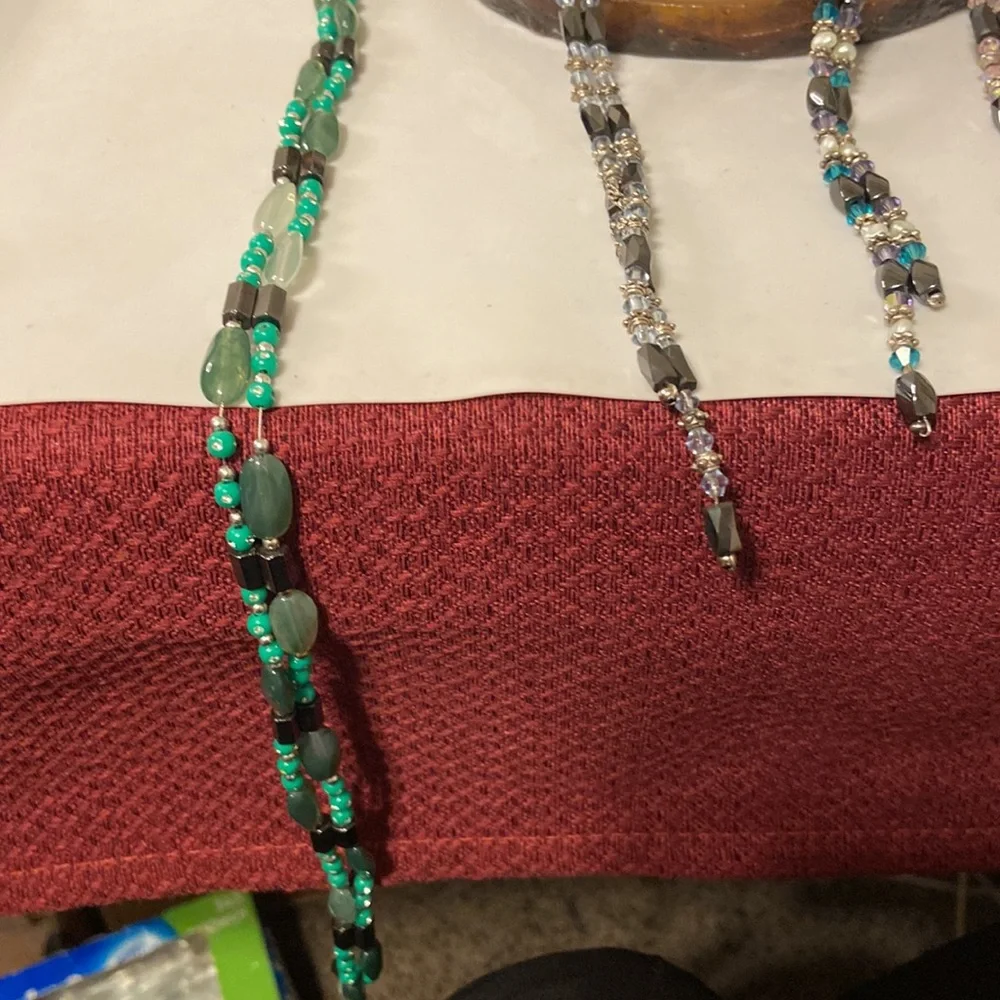 Magnetic necklaces Guc various length & choice color 20” 36” buy one buy all